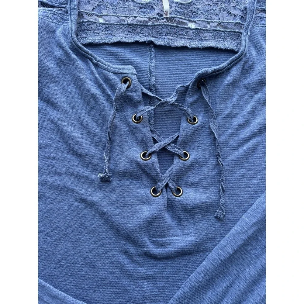 Free People XS Blue Henley Lace-up Long Sleeve Paisley Shirt Top Peasant Boho‎